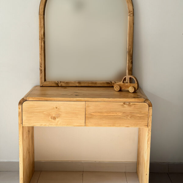 میز آرایش هور